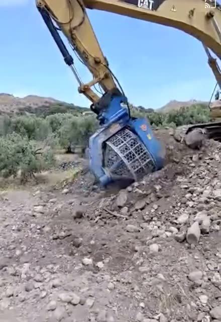 中國的工程機械太牛了